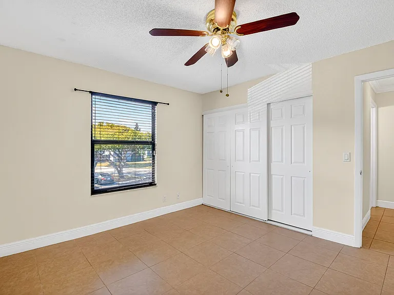18 Crossings Cir #F — Photo 19