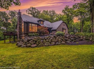 255 Corey Ln, Ortonville, MI