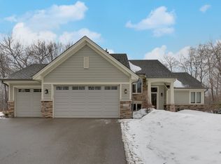 1804 Traymore Rd, Minnetonka, MN 55305