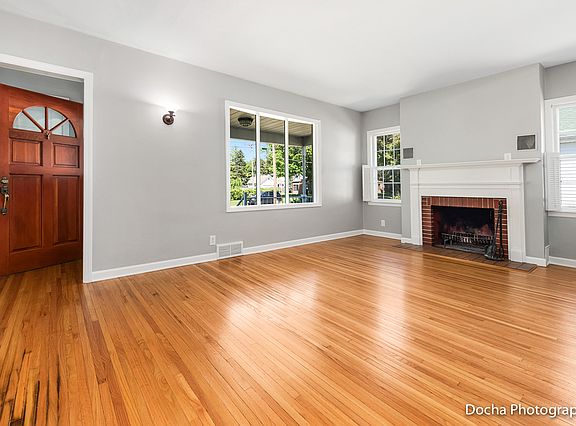 5th image of 512 E Roosevelt St