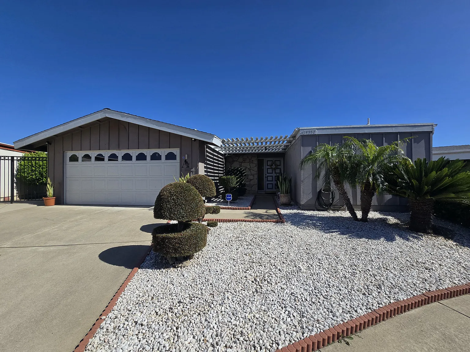 3 bed, 1514 sqft, $4,100 — Photo 1