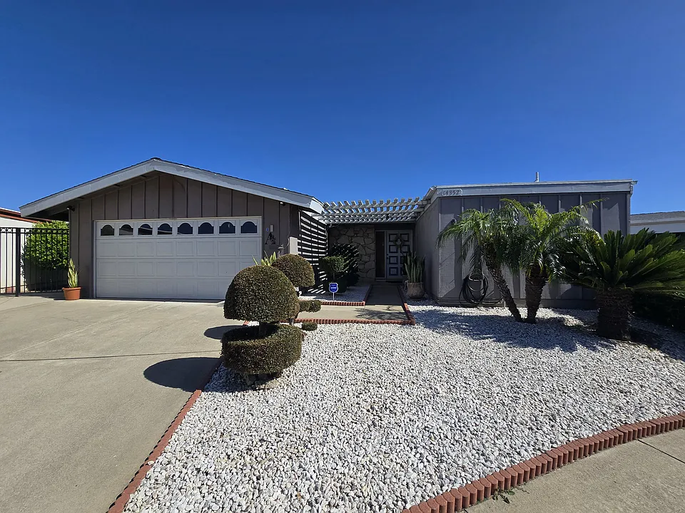14352 Kipling Ln