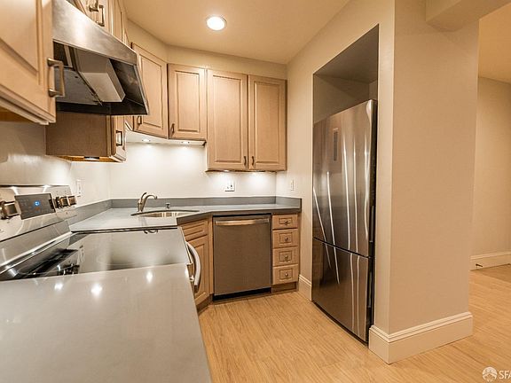 2nd image of 1755 Hyde St