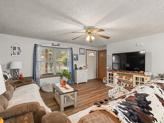 5th image of 630 Hanna Rd