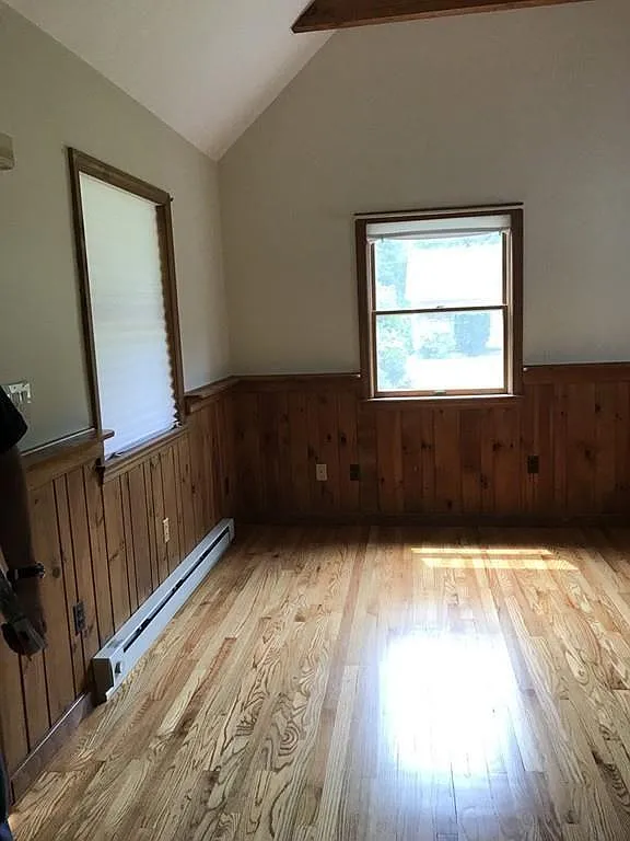 304 Leverett Rd — Photo 2