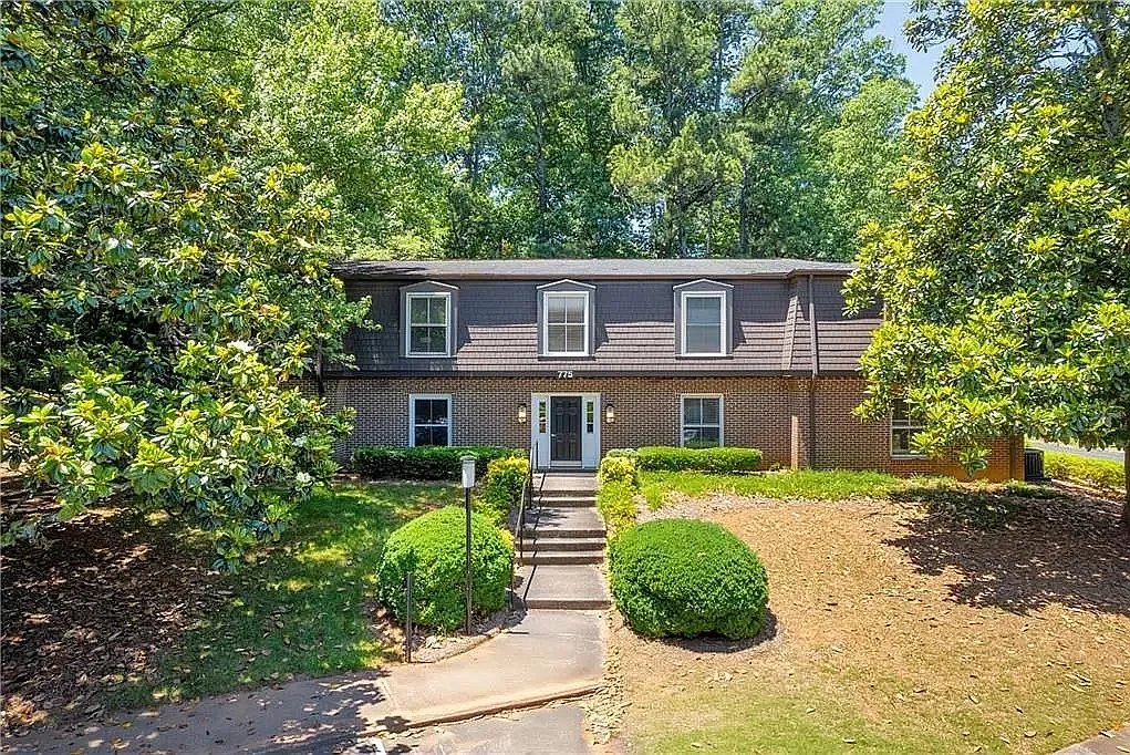 Front of Building 775 (Unit 4) - 775 Houston Mill Rd NE #4