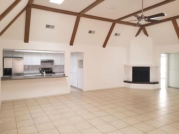 2nd image of 124 Sundance Ct #6A
