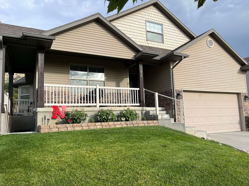 1st image of 639 S Appaloosa Cir