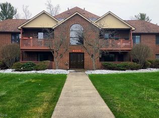 8615 Scenicview Dr, Broadview Heights, OH