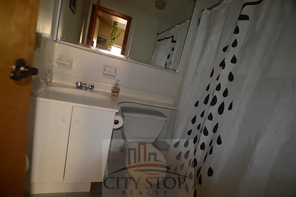 Rented by City Stop Realty | media 20