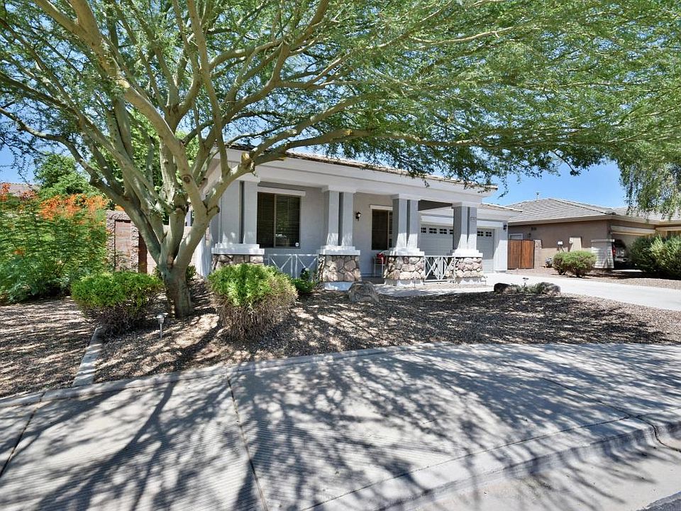 1st image of 18902 E Kingbird Dr