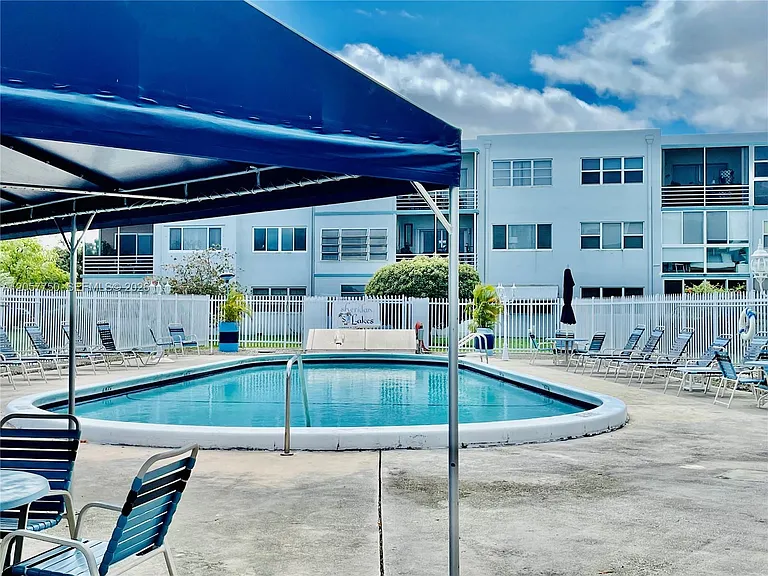 2300 Park Ln #201 — Photo 22