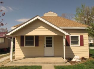 320 E 4th St, Corsica, SD 57328