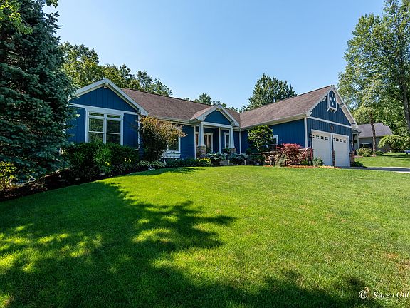 2nd image of 4776 Sundial Dr NE