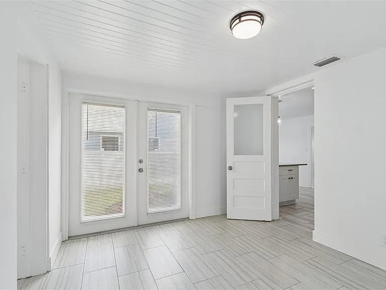 8125 Bayshore Dr — Photo 23