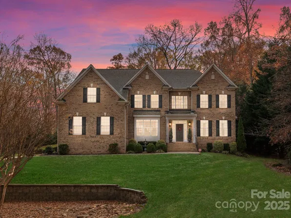132 Isle Run Dr, Mooresville, NC 28117