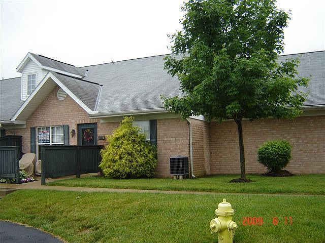 1st image of 985 Kingsbury Ct