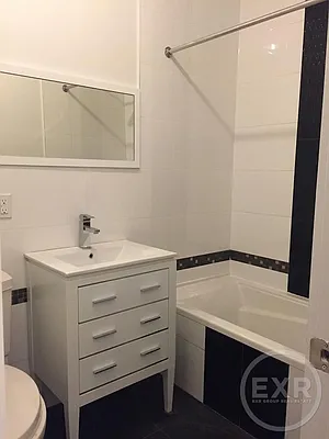 Rented by EXR | media 103