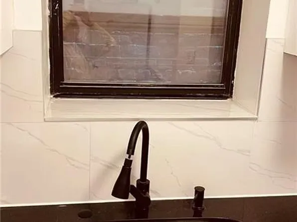 51 Canal St #5, New York, NY 10002