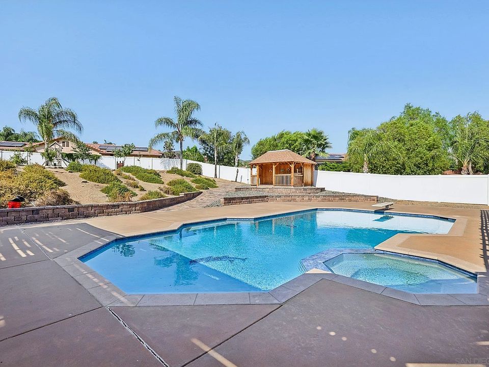 1st image of 16548 Open View Rd