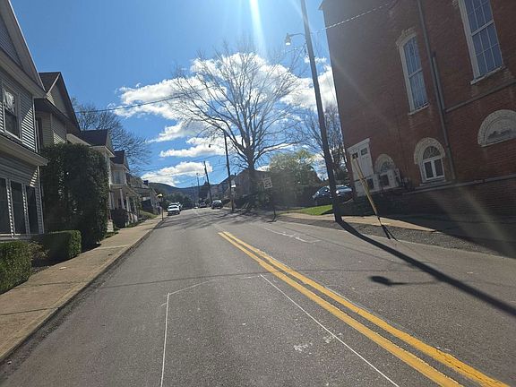 5th image of 407 E Main St