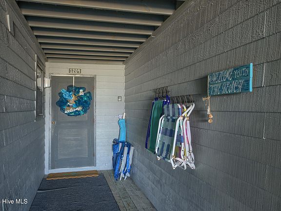 4th image of 1896 New River Inlet Road Unit 1209