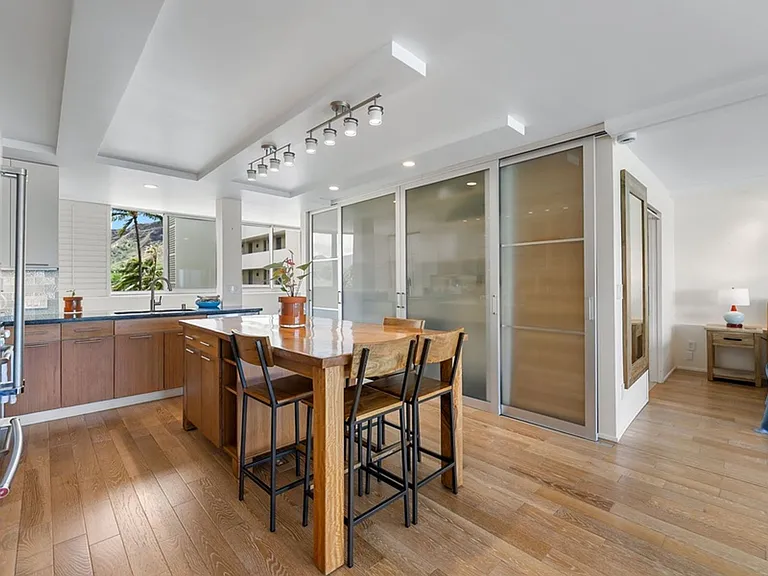 2895 Kalakaua Ave #501 — Photo 12