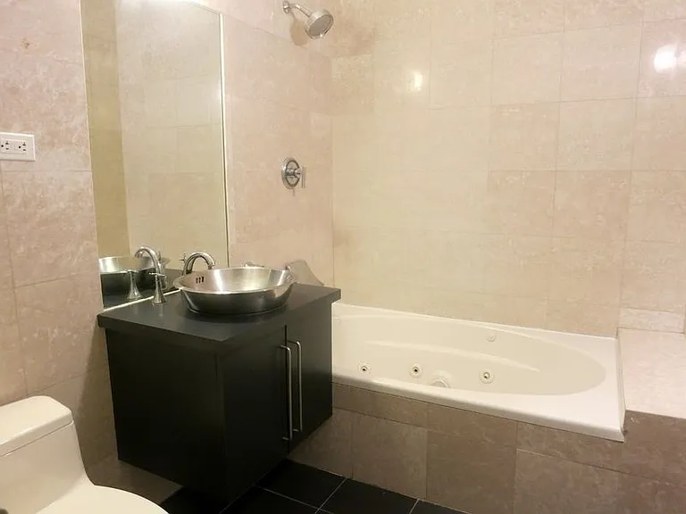 359 15th St #3B — Photo 12