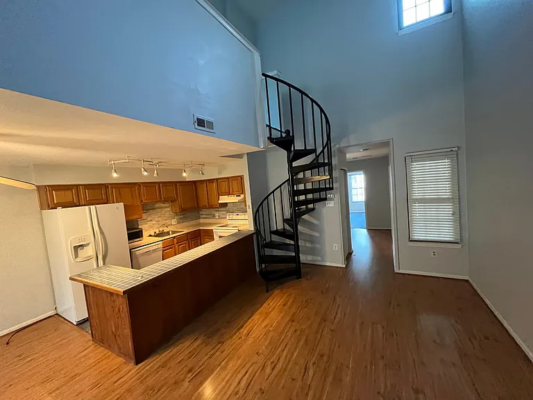 LIVING ROOM/KITCHEN
