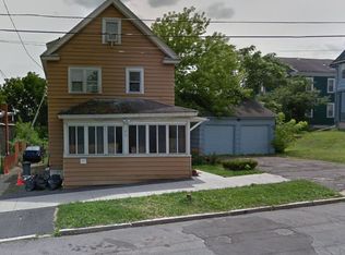 616 Kensington Rd, Syracuse, NY 13210