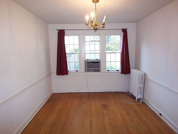 3rd image of 4459 Greenwich Pkwy NW #1