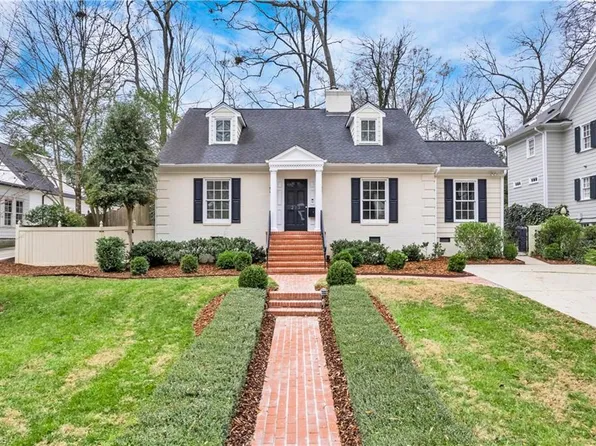 213 Elmwood Dr, Greensboro, NC 27408