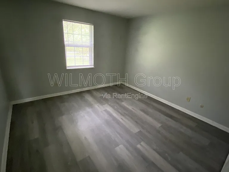 1329 Millerwood Ct — Photo 9