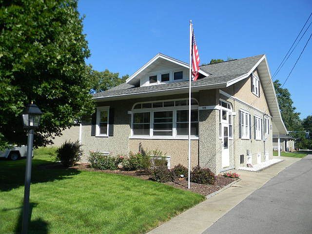 1st image of 510 W Owen St