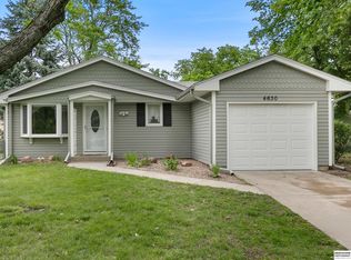 4630 Colfax Cir, Lincoln, NE 68504