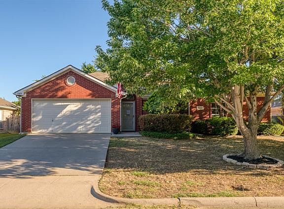 2nd image of 1609 Windcastle Dr