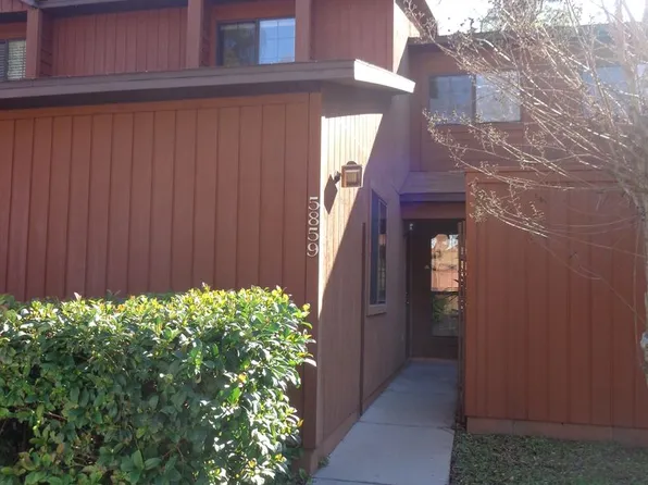 5859 SW 8th Pl, Gainesville, FL 32607