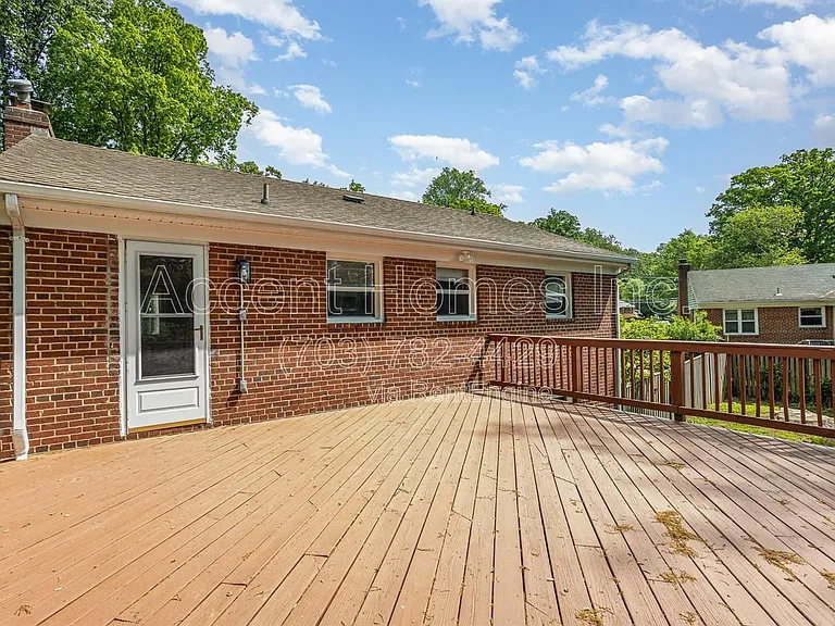 7329 Marc Dr — Photo 23