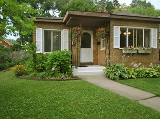5 Elmwood St NE, Grand Rapids, MI