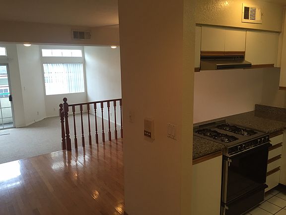 4th image of 1300 N Fairfax Ave APT 107