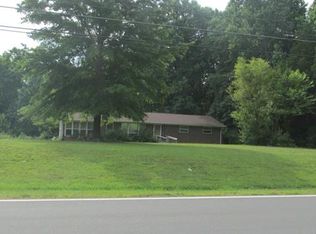8125 Steele Creek Rd, Charlotte, NC 28217