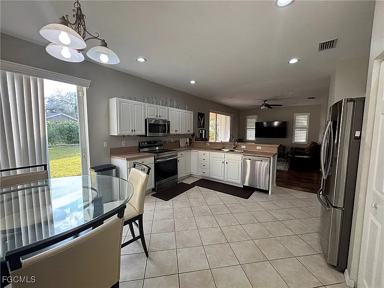 9450 Silver Pine Loop — Photo 9