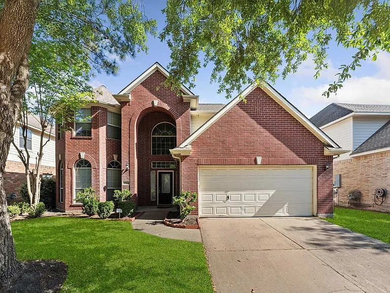 26414 Creston Woods Dr — Photo 1