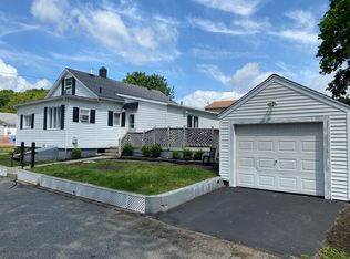 50 Carder Rd, Warwick, RI 02889