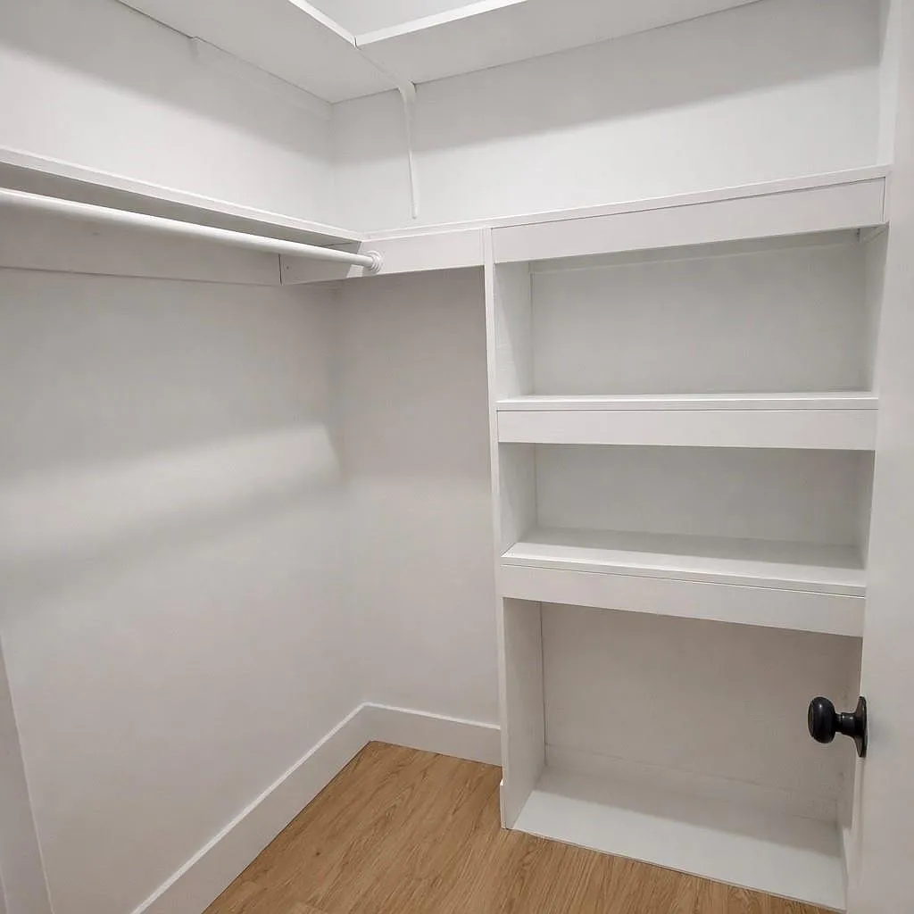 1 bed, 1.0 bath, 7572 sqft, $1,549 — Photo 3