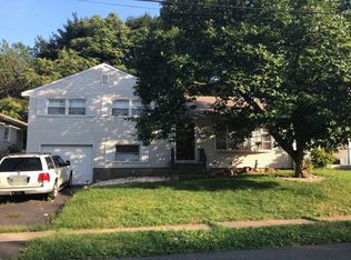 221 Kawameeh Dr, Union, NJ 07083