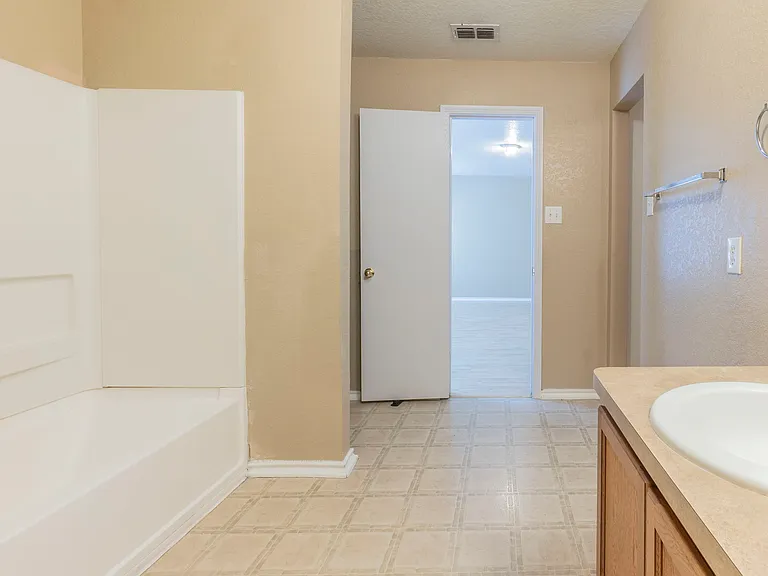 7607 Caballo Cyn — Photo 11