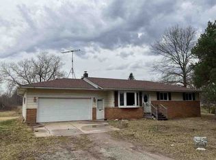 77811 Andrews Rd, Richmond, MI 48062