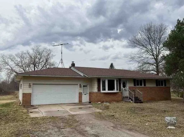 77811 Andrews Rd, Richmond, MI 48062
