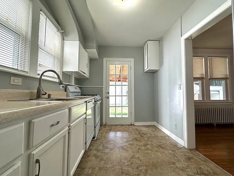 815 Violet Pl — Photo 10